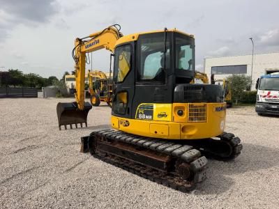 Komatsu PC 88MR-6 vendida por Skynet Srl