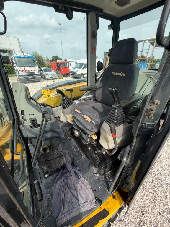 Komatsu PC 88MR-6 Foto 12