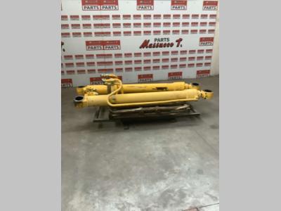 Cilndro de levantamiento para New Holland E 385 vendida por Massucco T. Srl Area Ricambi