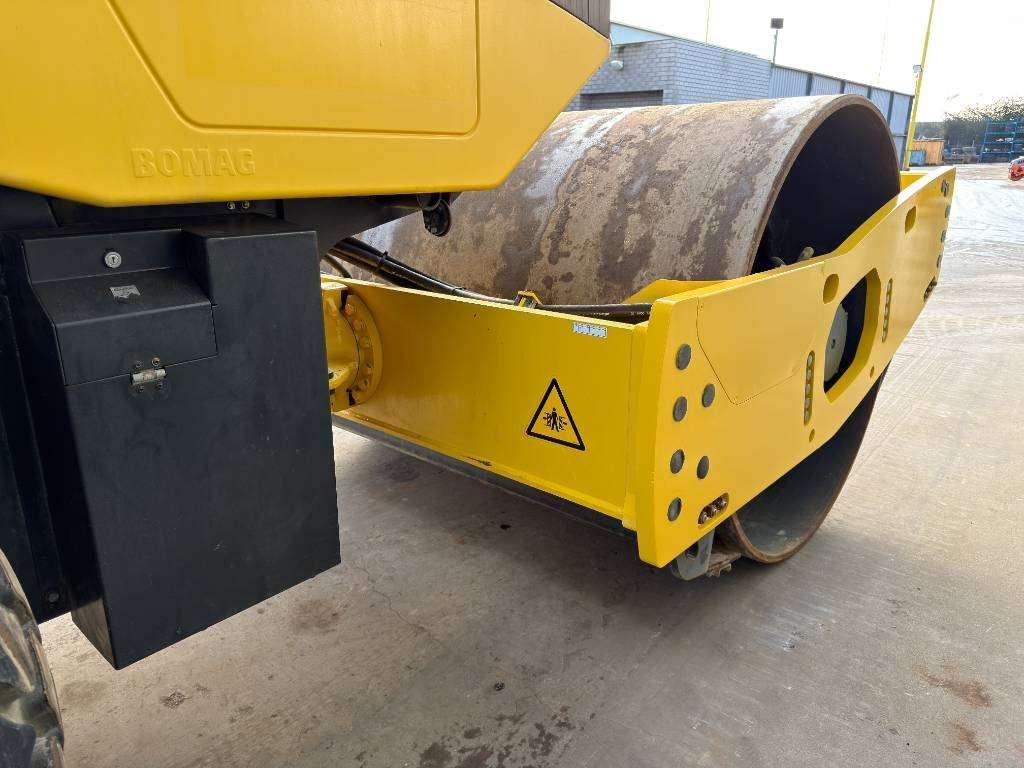 Bomag BW213D-5 Foto 10