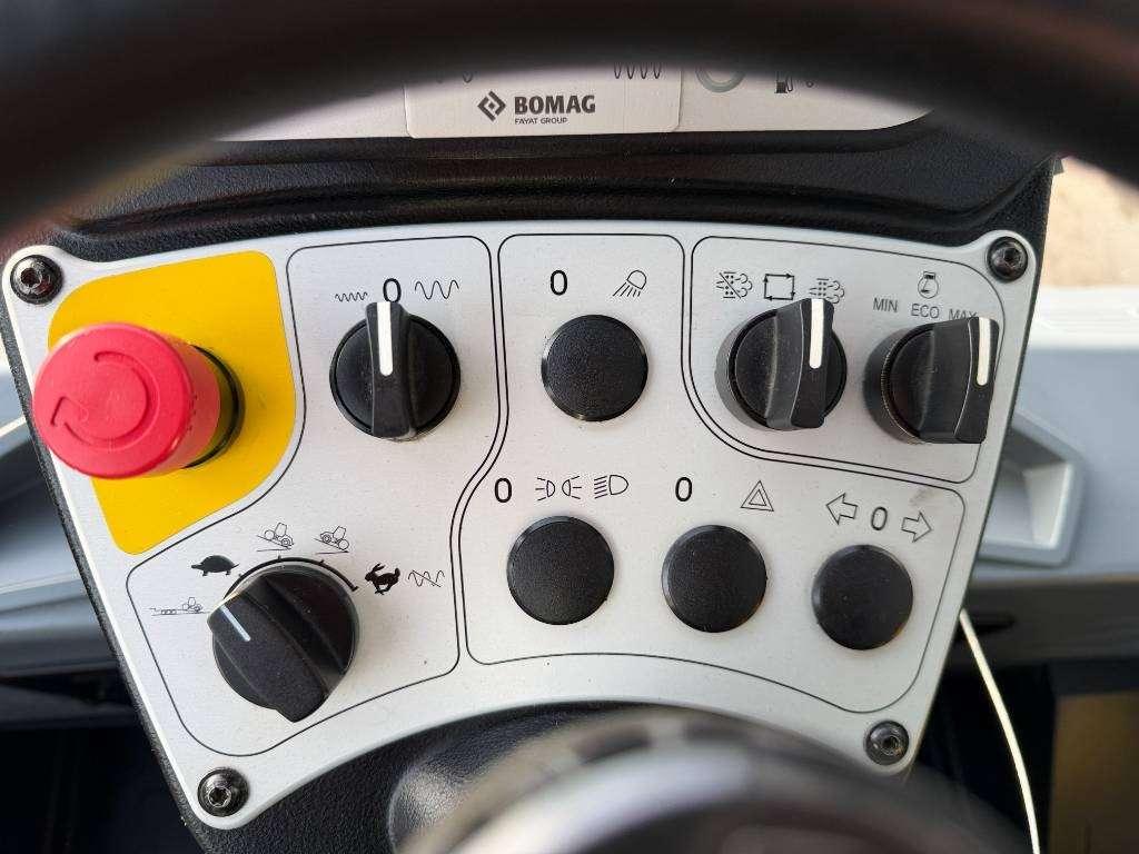 Bomag BW213D-5 Foto 17