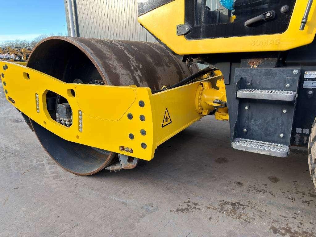 Bomag BW213D-5 Foto 3