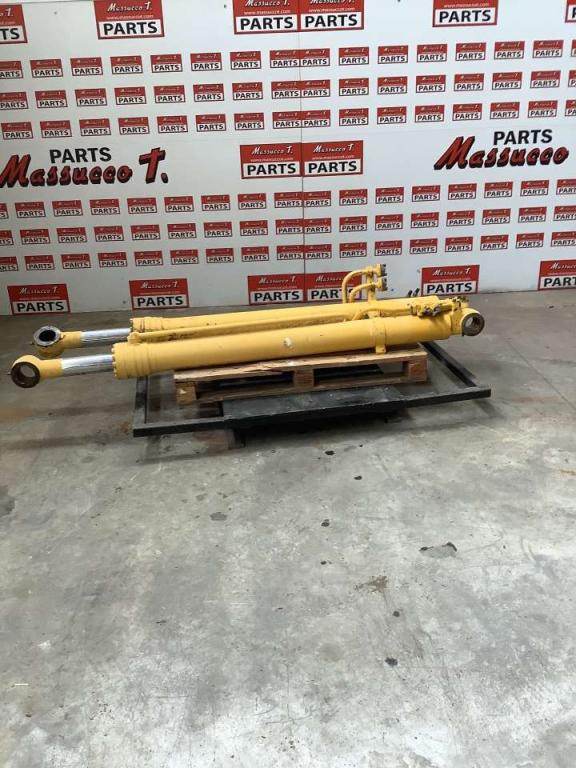 Cilndro de levantamiento para Komatsu PC228-3 Foto 3