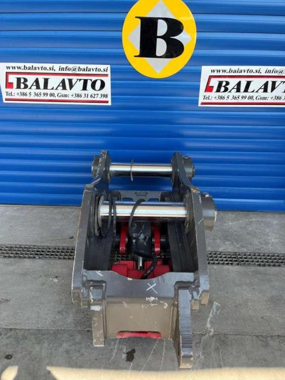 Volvo UNI80 hydraulic quick coupler for 20-26 ton excavators Foto 5