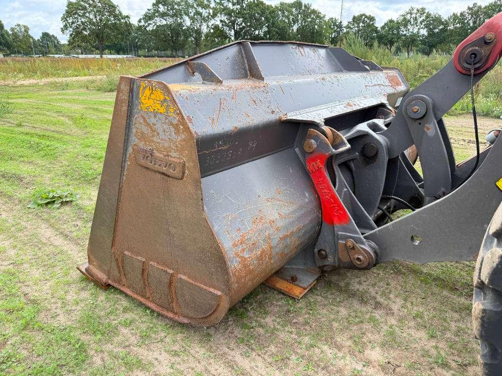 Volvo L90H - 3rd Function / Quick Coupler Foto 23