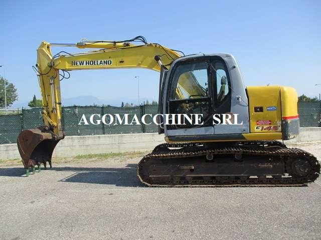 New Holland E145 Foto 3