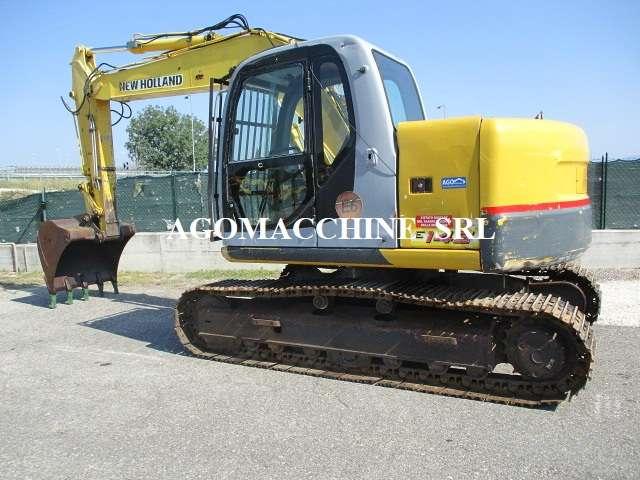 New Holland E145 Foto 4