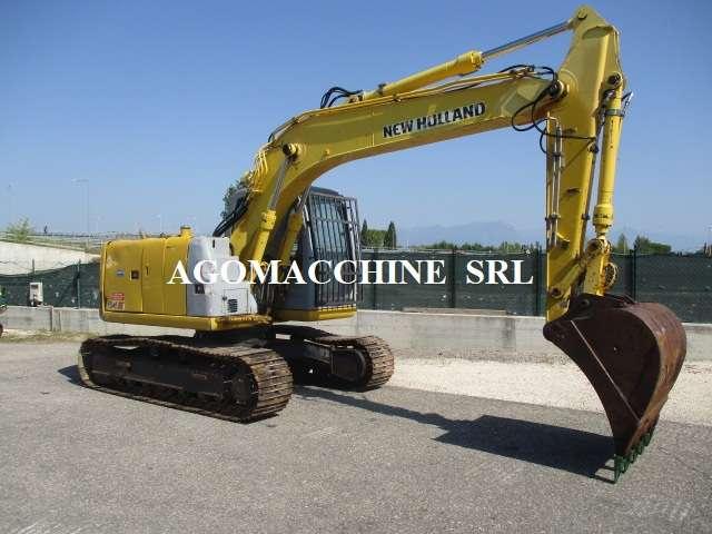New Holland E145 Foto 6