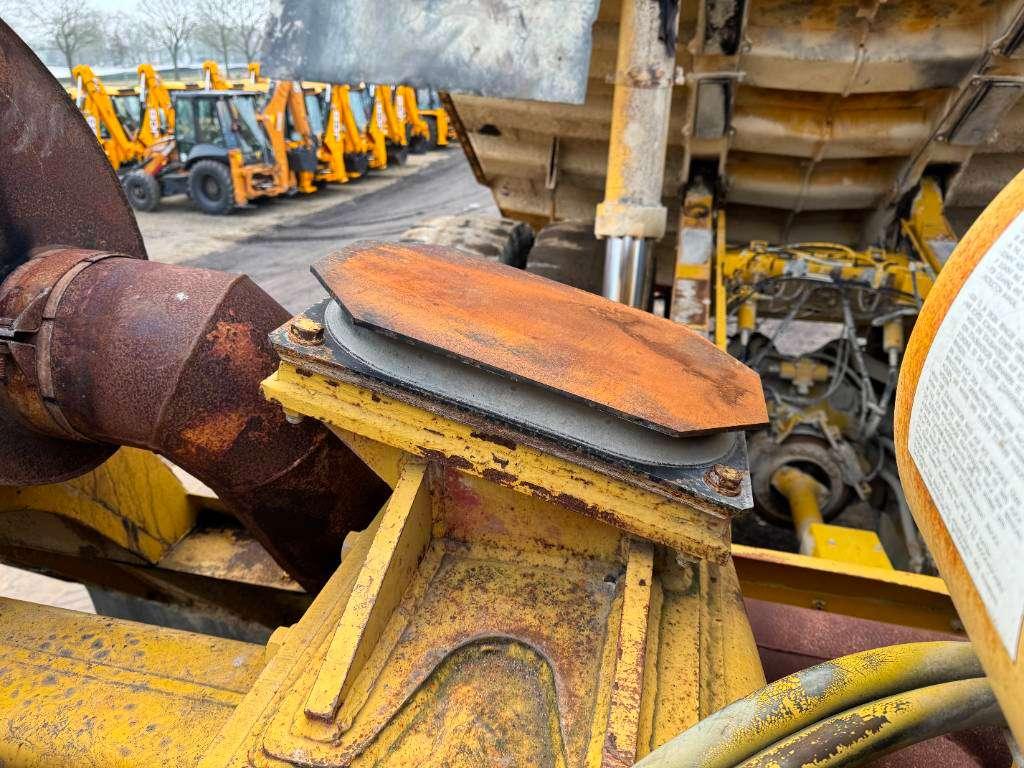 Komatsu HD785-3 - Backup Camera / Airco Foto 24