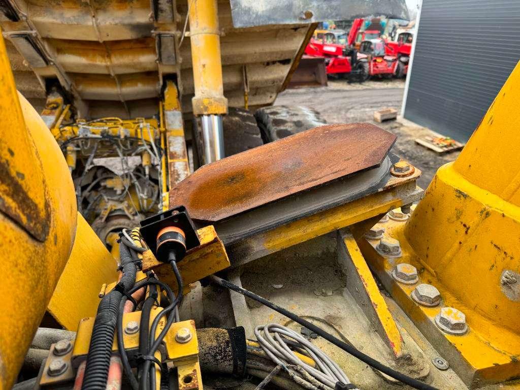 Komatsu HD785-3 - Backup Camera / Airco Foto 25