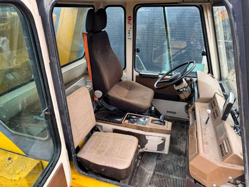 Komatsu HD785-3 - Backup Camera / Airco Foto 9