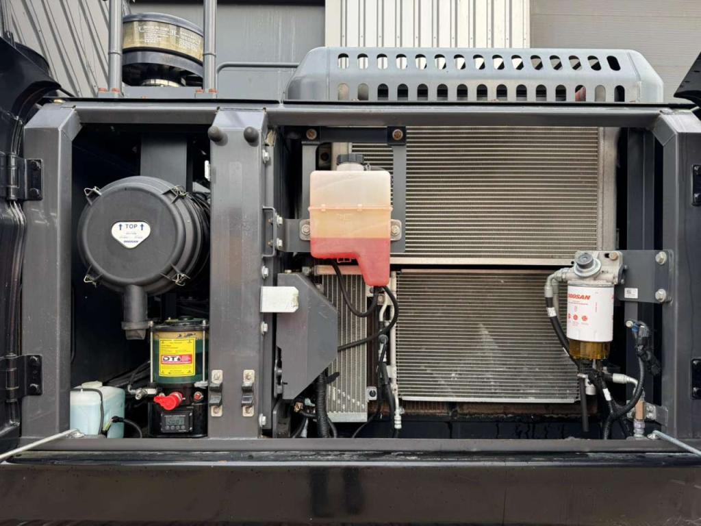 Doosan DX225LC-5 Foto 17