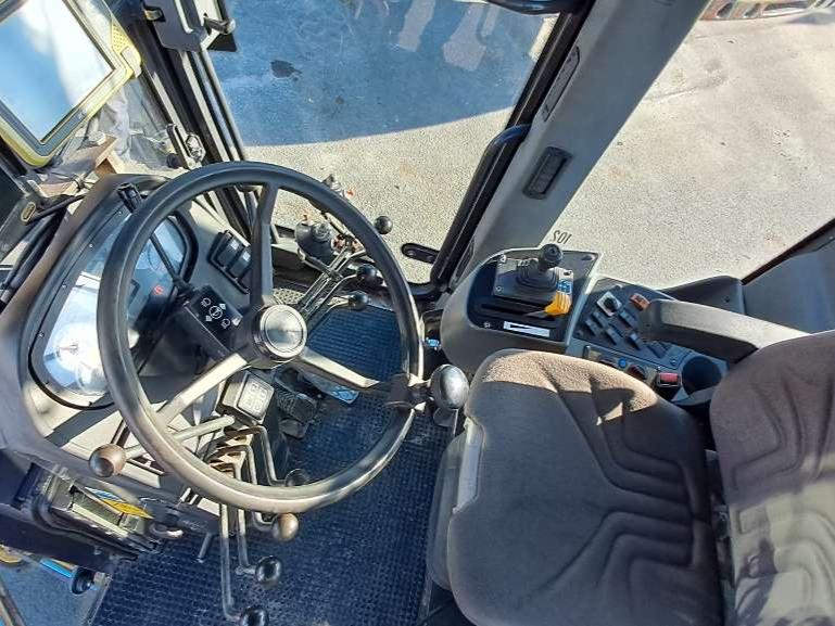 New Holland F106.7A Foto 11