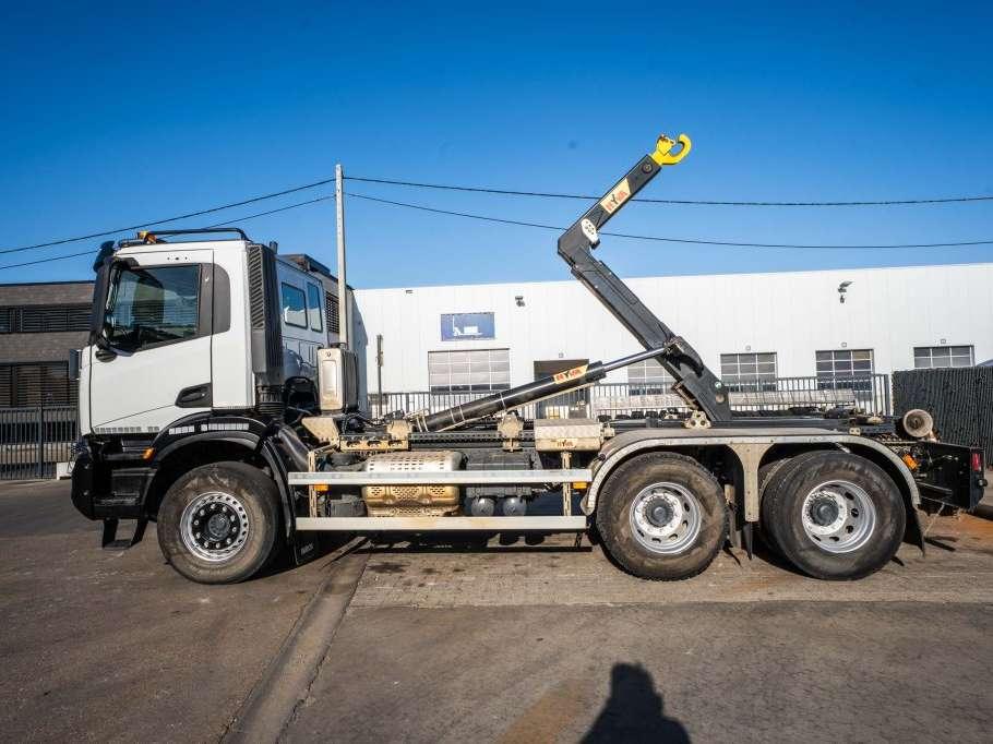 Iveco X-WAY 460 - HYVA  - 91000 KM Foto 6