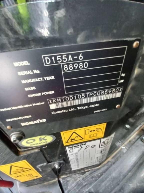 Komatsu D155A-6R (4pcs available for sale in Abu Dhabi) Foto 23