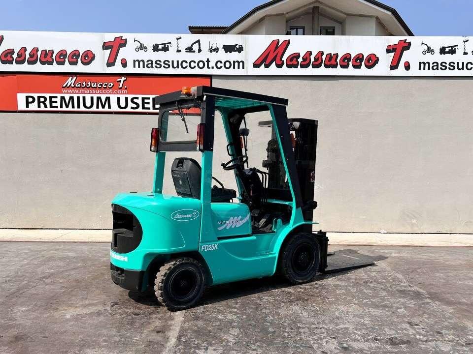 Mitsubishi FD25K Foto 12