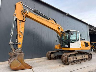 Liebherr R922 SLC vendida por Smitma B.V.