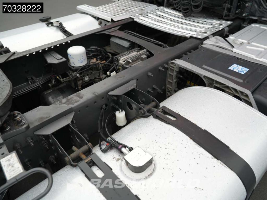 Volvo FH 460 4X2 XL 2xTanks ACC Foto 16