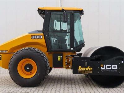 JCB VM118D vendida por Bove Verhuur & Verkoop