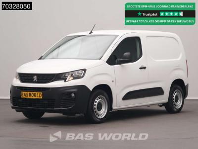 Peugeot Partner 110pk Benzine L1H1 Airco Cruise Parkeersensoren Euro6 L1 Kompakt Airco Cruise control vendida por BAS World B.V.