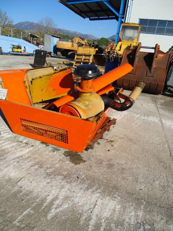 Capó y panel de carrocería para Fiat Hitachi FH300 Foto 2