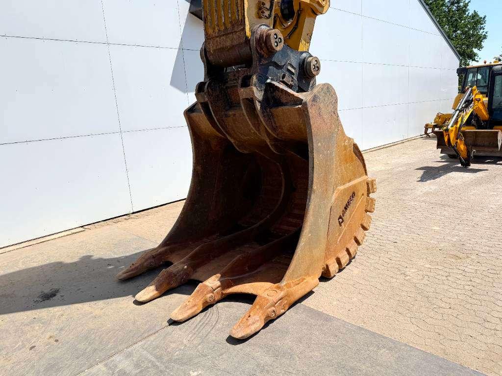 Caterpillar 390F - German Machine / Camera / Quick Coupler Foto 18