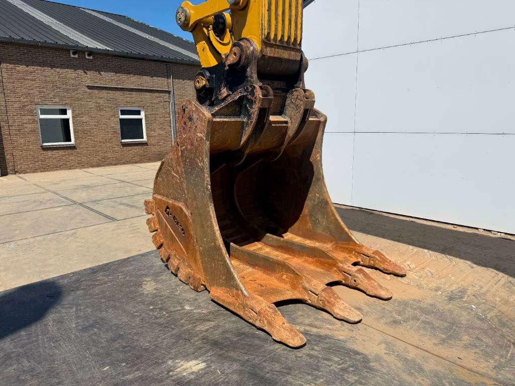 Caterpillar 390F - German Machine / Camera / Quick Coupler Foto 21