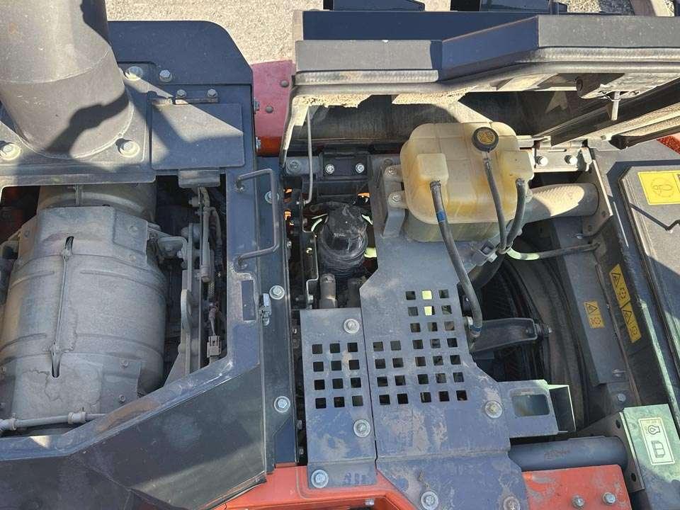 Hitachi ZX135US-6 Foto 12