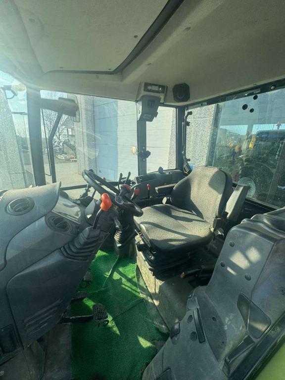 Claas Axos 320 Foto 2