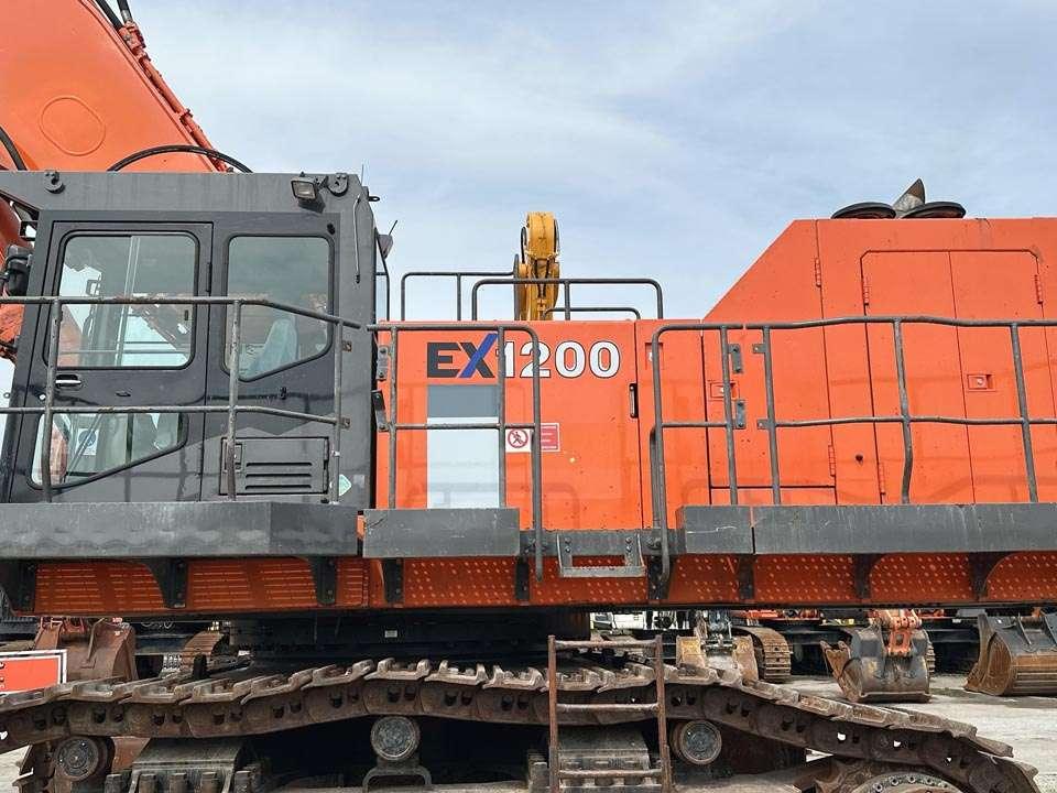 Hitachi EX1200-6 Foto 5