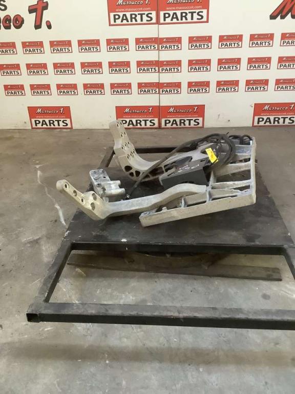 Supporto serbatoio para Volvo FH16 550 6x4 Foto 1