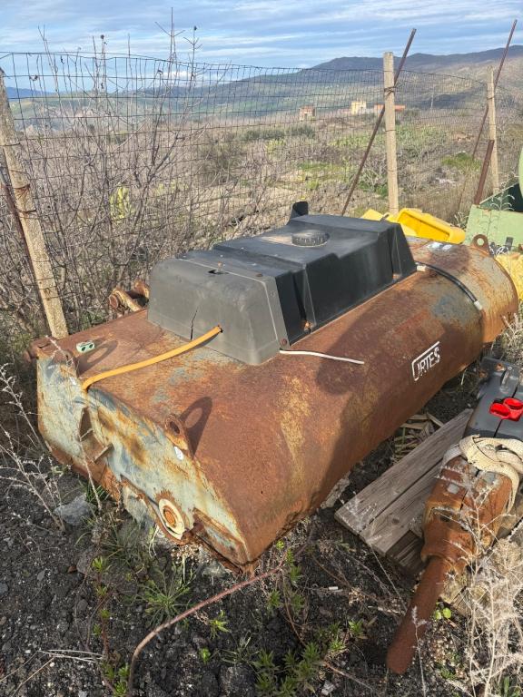 M3 MetalMeccanica Moderna Cuchara barredora Foto 1