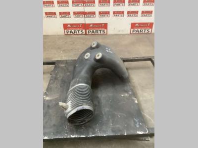 Tubo di aspirazione para Volvo FH16 550 vendida por Massucco T. Srl Area Ricambi
