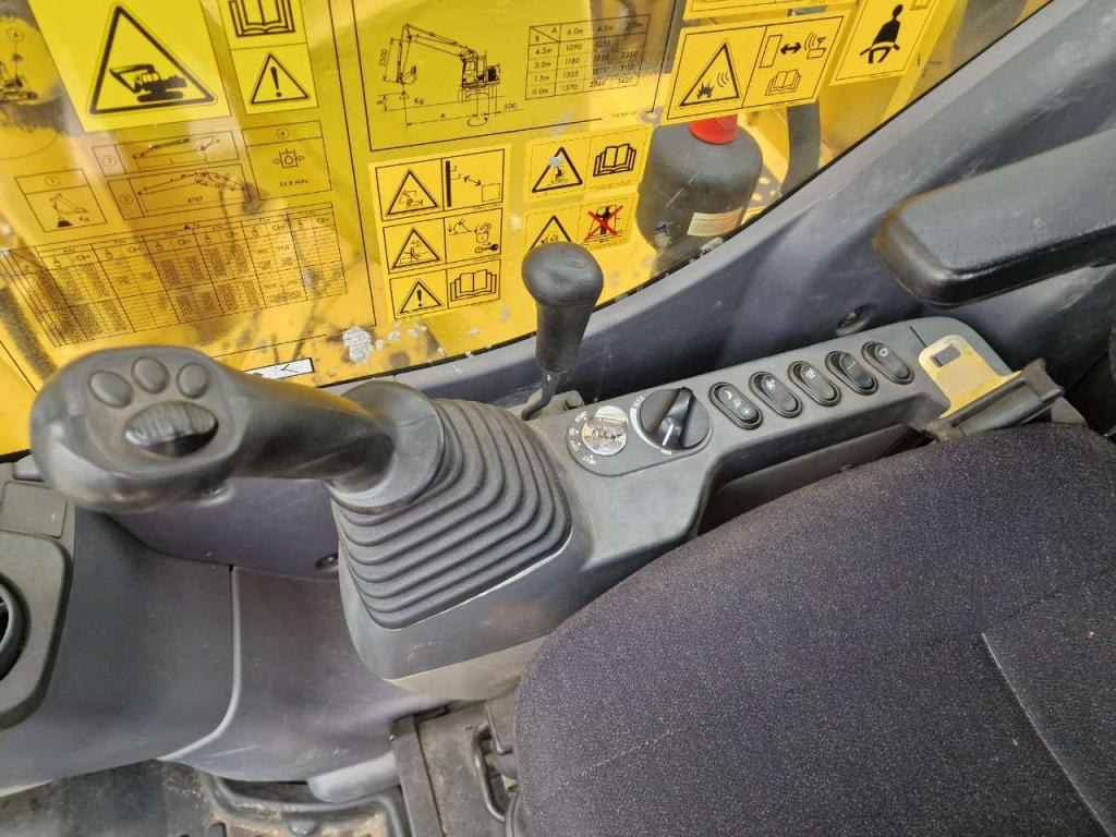 Komatsu PC138US-11 Foto 5