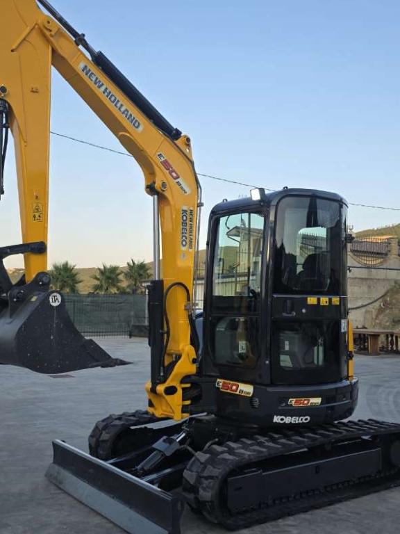 New Holland E50SR Foto 1