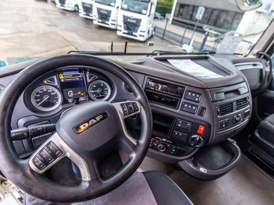 Daf XF 450-6x2 Foto 13