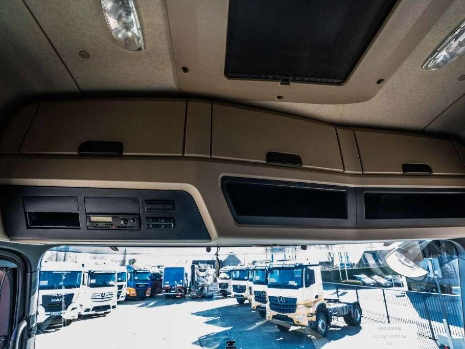 Mercedes-Benz ACTROS 1843 LS+KIPHYDR. Foto 13