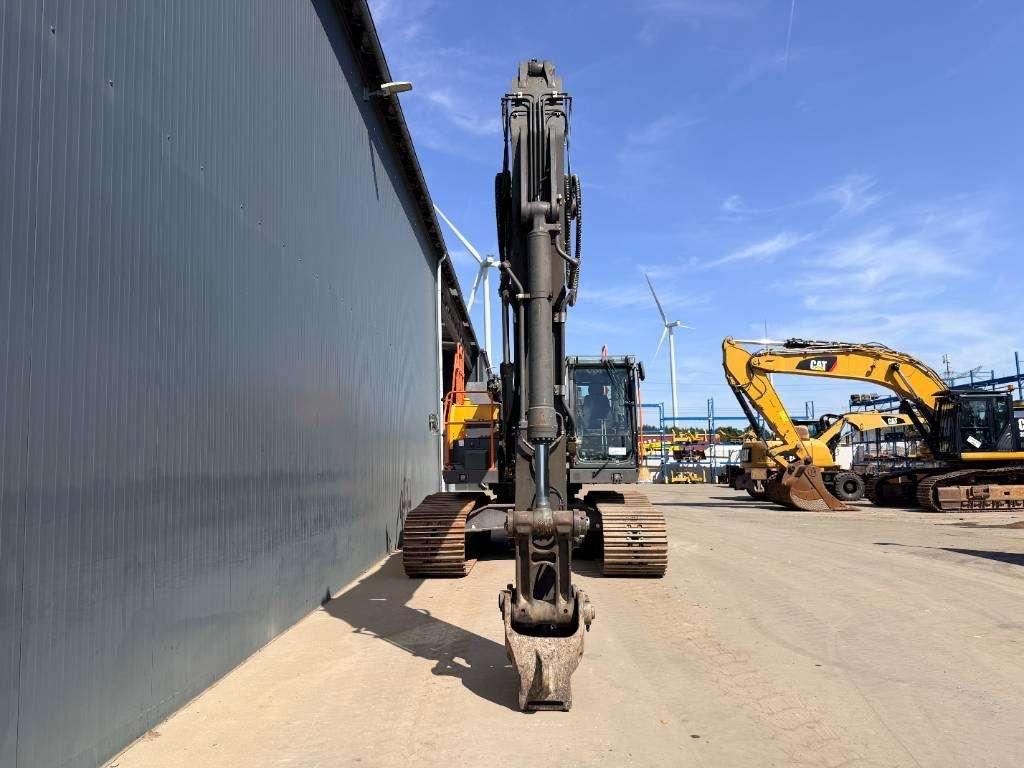 Volvo EC300E L Foto 2