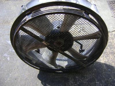 Ventilador de enfriamiento para Fiat Hitachi W 190 Evolution vendida por PRV Ricambi Srl