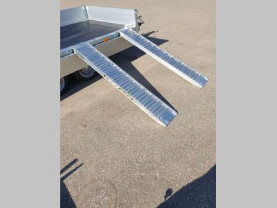 Coppia di rampe in alluminio Lunghezza 2.500 mm - Portata 1.750 kg vendida por Progetto Rampe