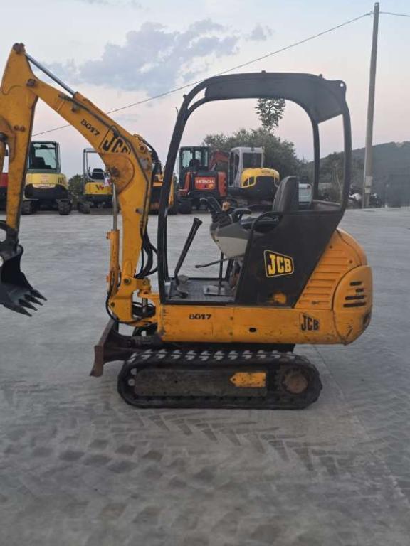 JCB 8017 Foto 2