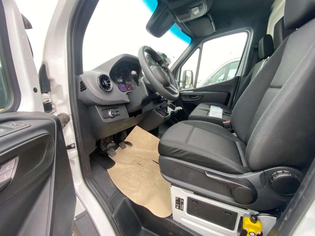 Mercedes-Benz 415 CDI 37/35 Foto 4