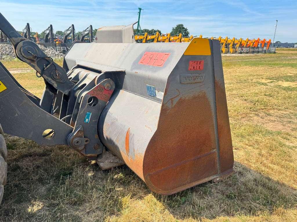 Volvo L220H - Automatic Greasing / Quick Coupler Foto 18