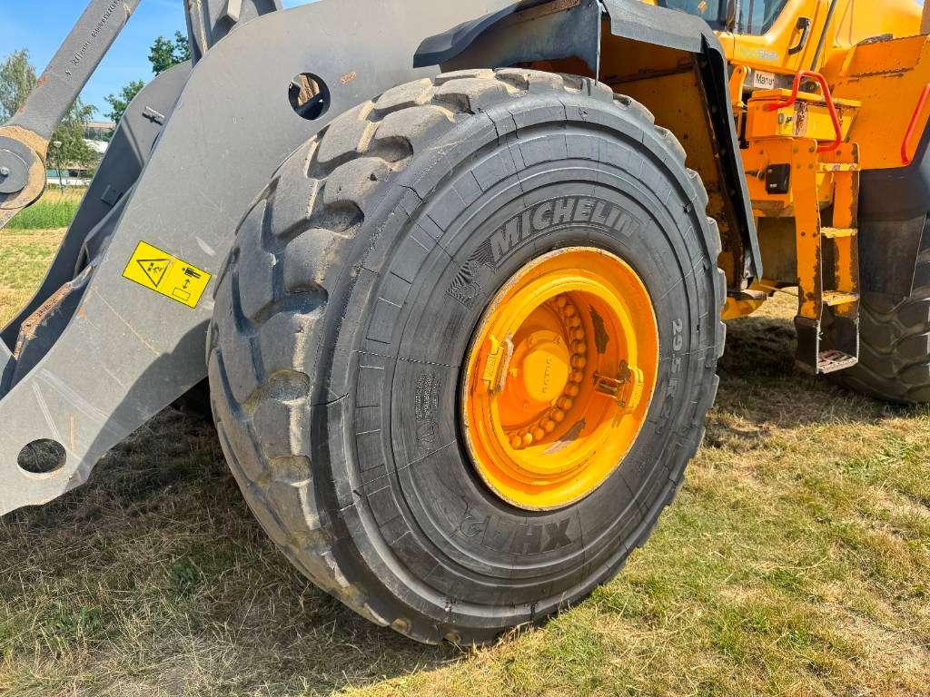 Volvo L220H - Automatic Greasing / Quick Coupler Foto 30