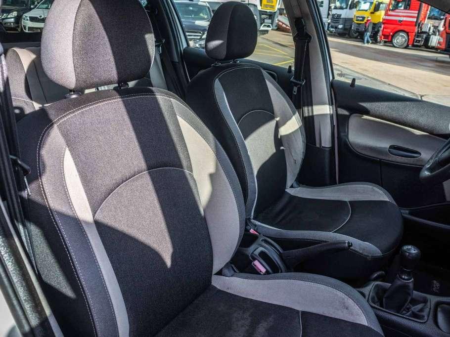 Peugeot 206 SW Foto 11