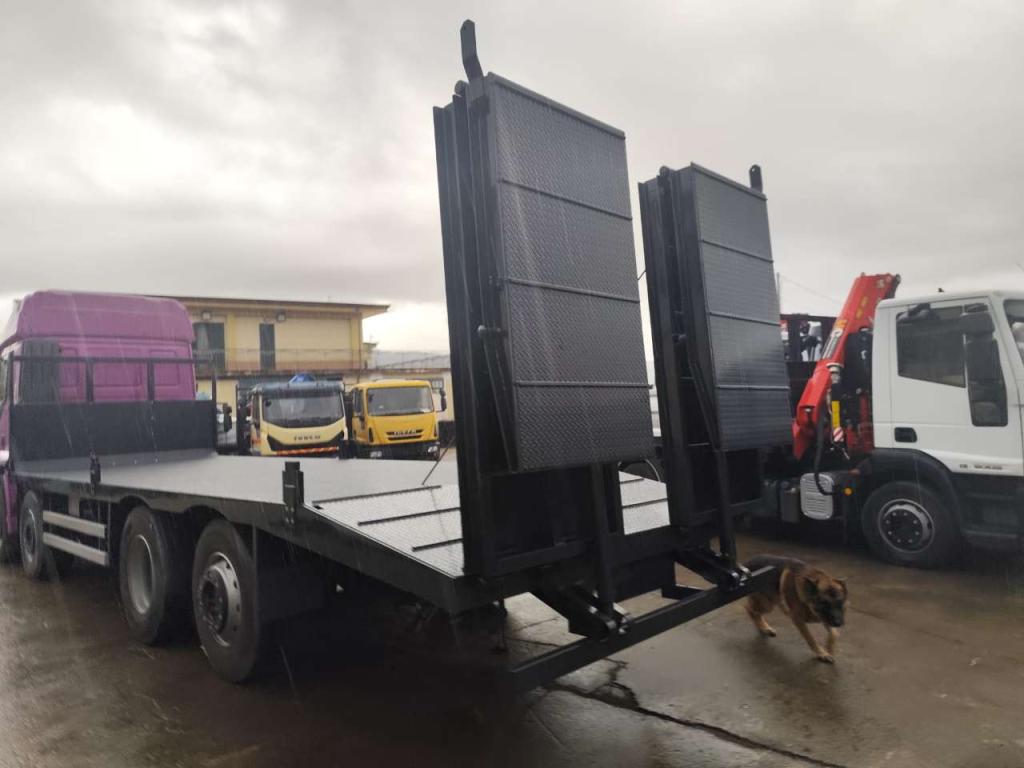 Iveco STRALIS 320S46 Foto 11