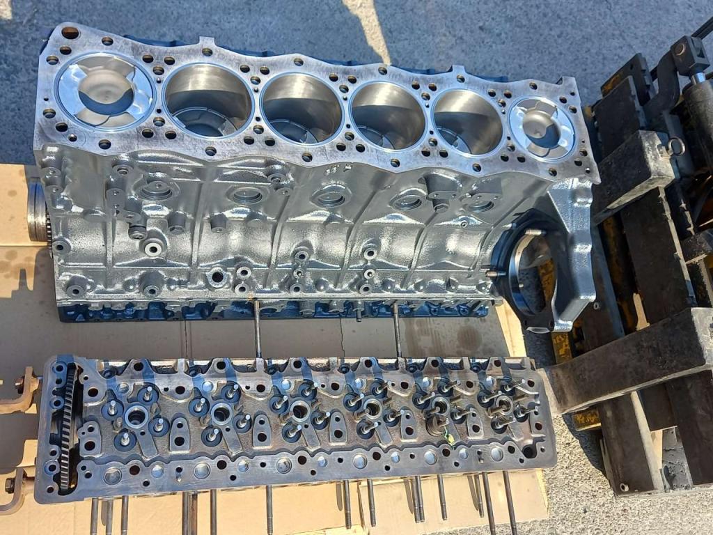 Motor de bloque largo para Isuzu 6UZ1 Foto 3
