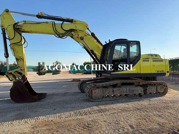 New Holland E245C Foto 2