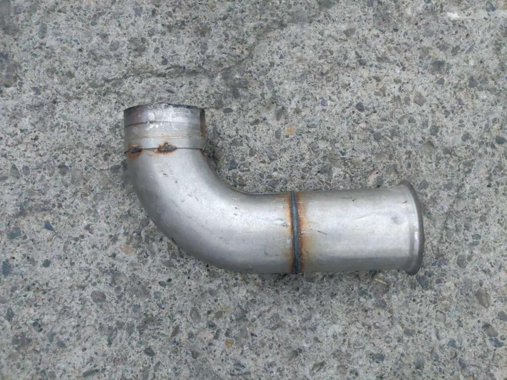 Codo de escape para Volvo L350F Foto 1