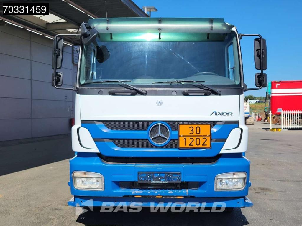 Mercedes-Benz Axor 1833 4X2 Tank Truck 3 Compartments Euro 5 Foto 3